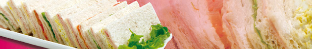 Sándwiches triples surtidos clásicos