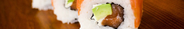 Rolls envueltos en salmón